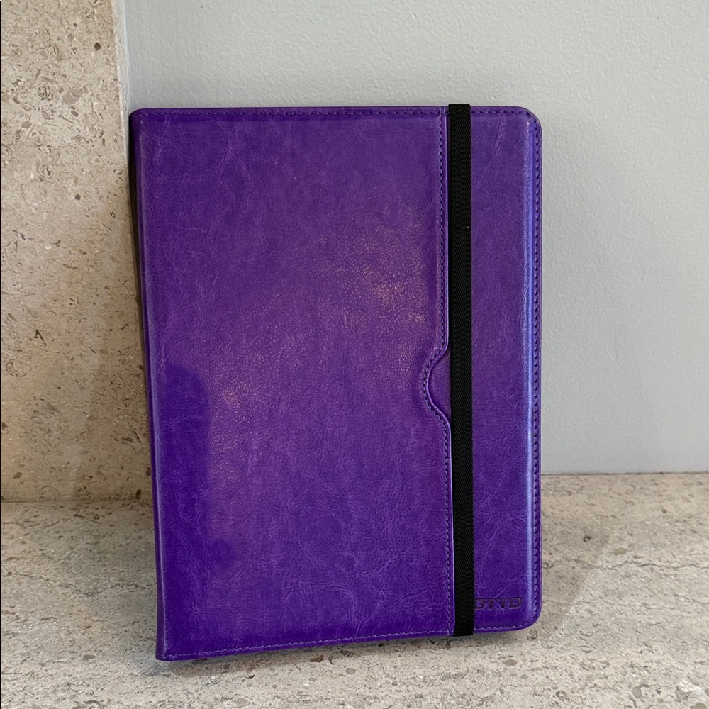OTTO iPad/Tablet Cover with Black Strap